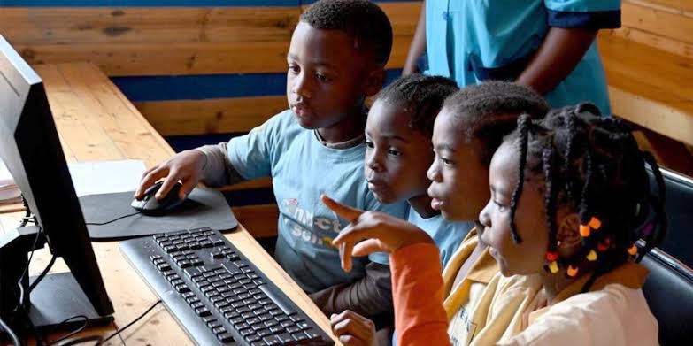 The Role of Technology in Enhancing Access to Education in Africa