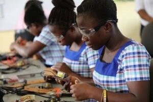 Societal Expectations and Youths’ Educational Aspirations