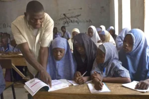 Alumni Calls for Better Pay and Training to Inspire Next Generation of Teachers