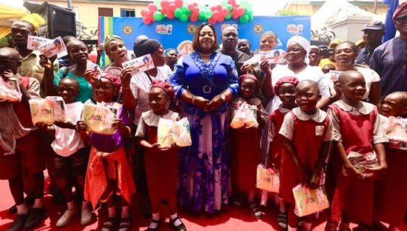 Council Distributes School Materials, Financial Aid to Pupils and Families in Lagos