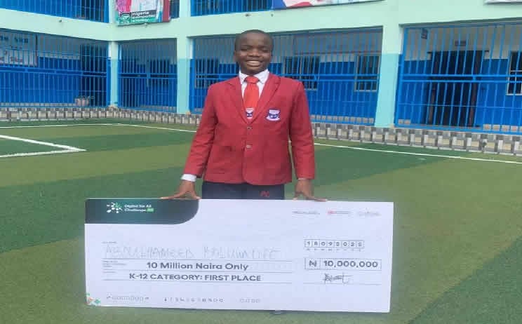 College Student Beats 15,000 Contestants to Win ₦10m in National IT Challenge in Lagos